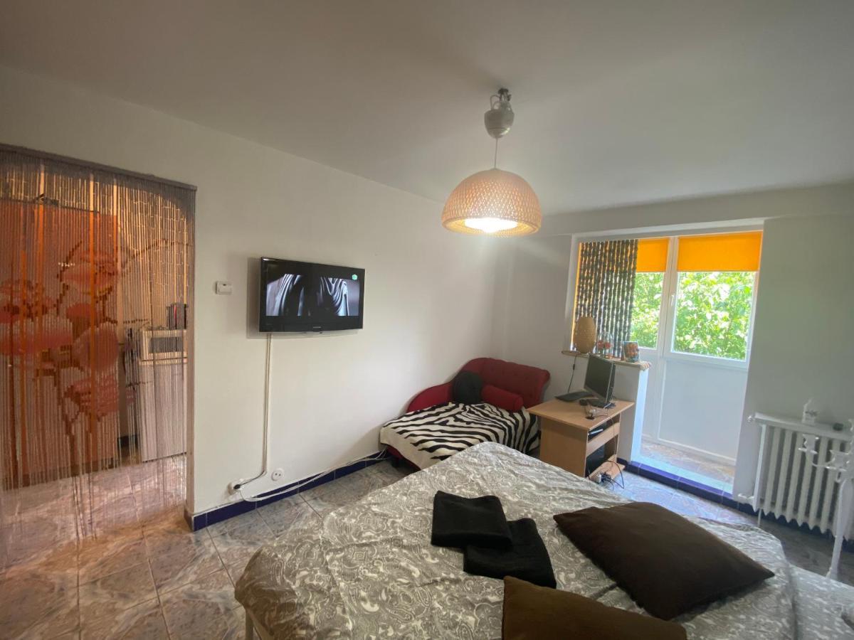 Piata Resita Host Appartement Boekarest Buitenkant foto