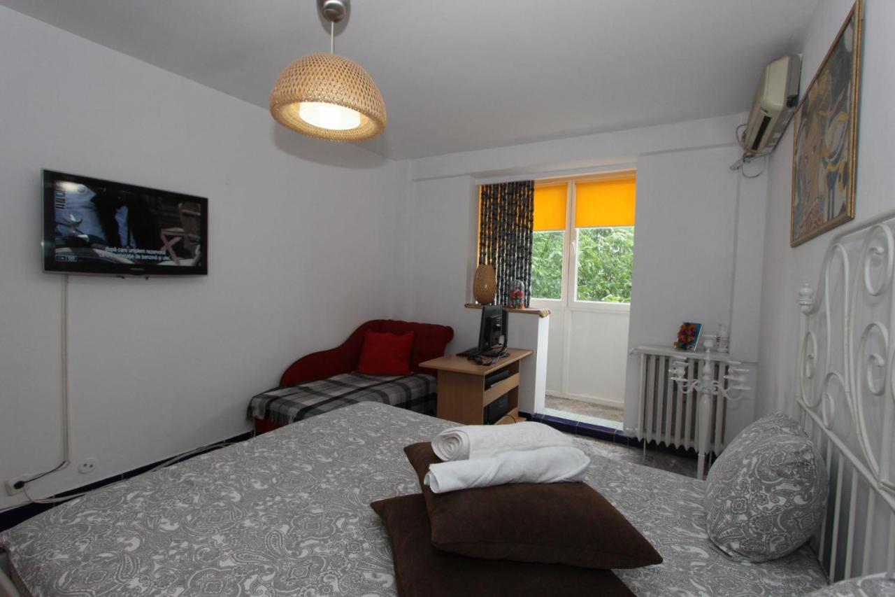 Piata Resita Host Appartement Boekarest Buitenkant foto